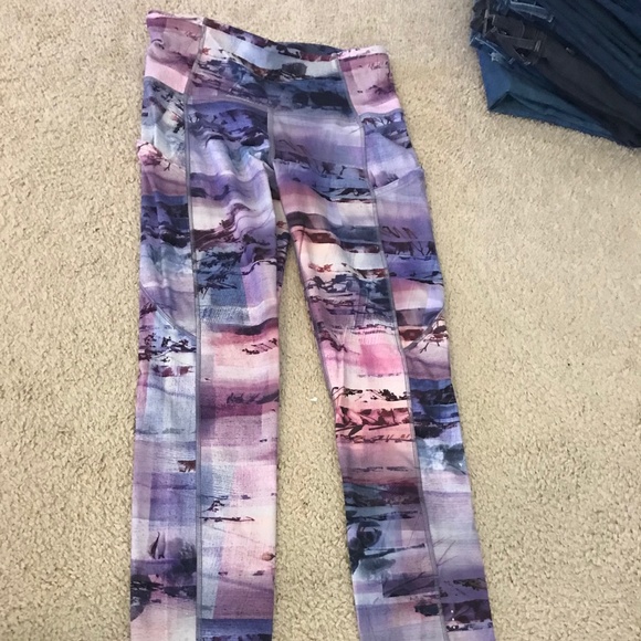 lululemon athletica Pants - Lululemon Athletica Colorful Tropics Leggings Sz 4